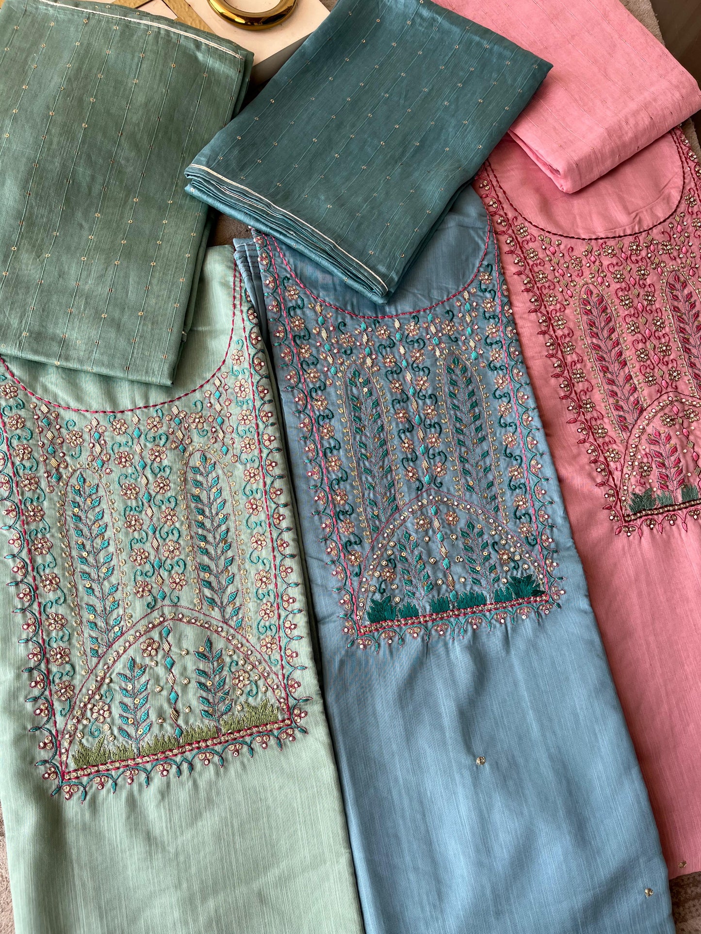 K-1714 UNSTITCHED SUIT