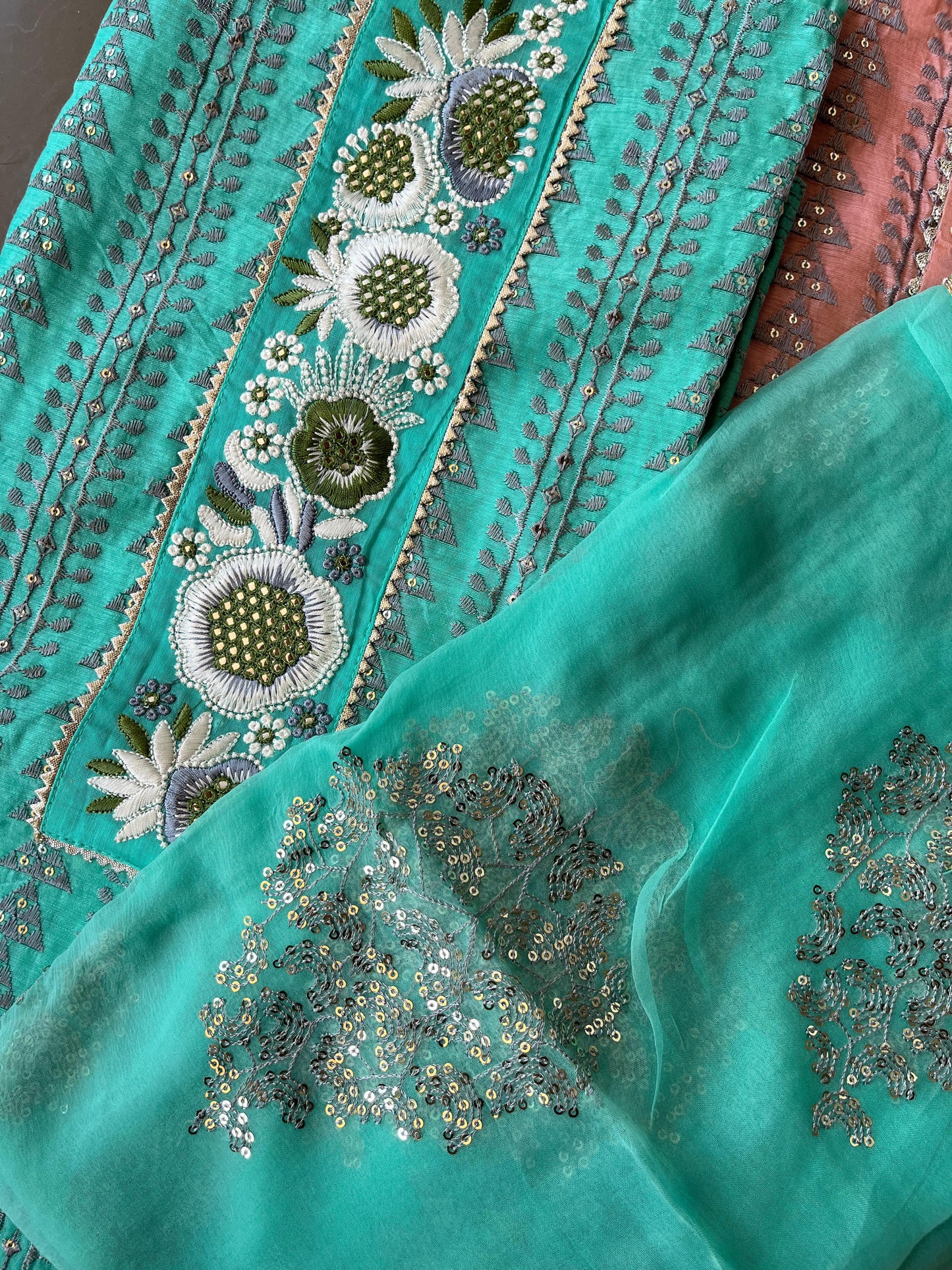 K-1876 UNSTITCHED SUIT