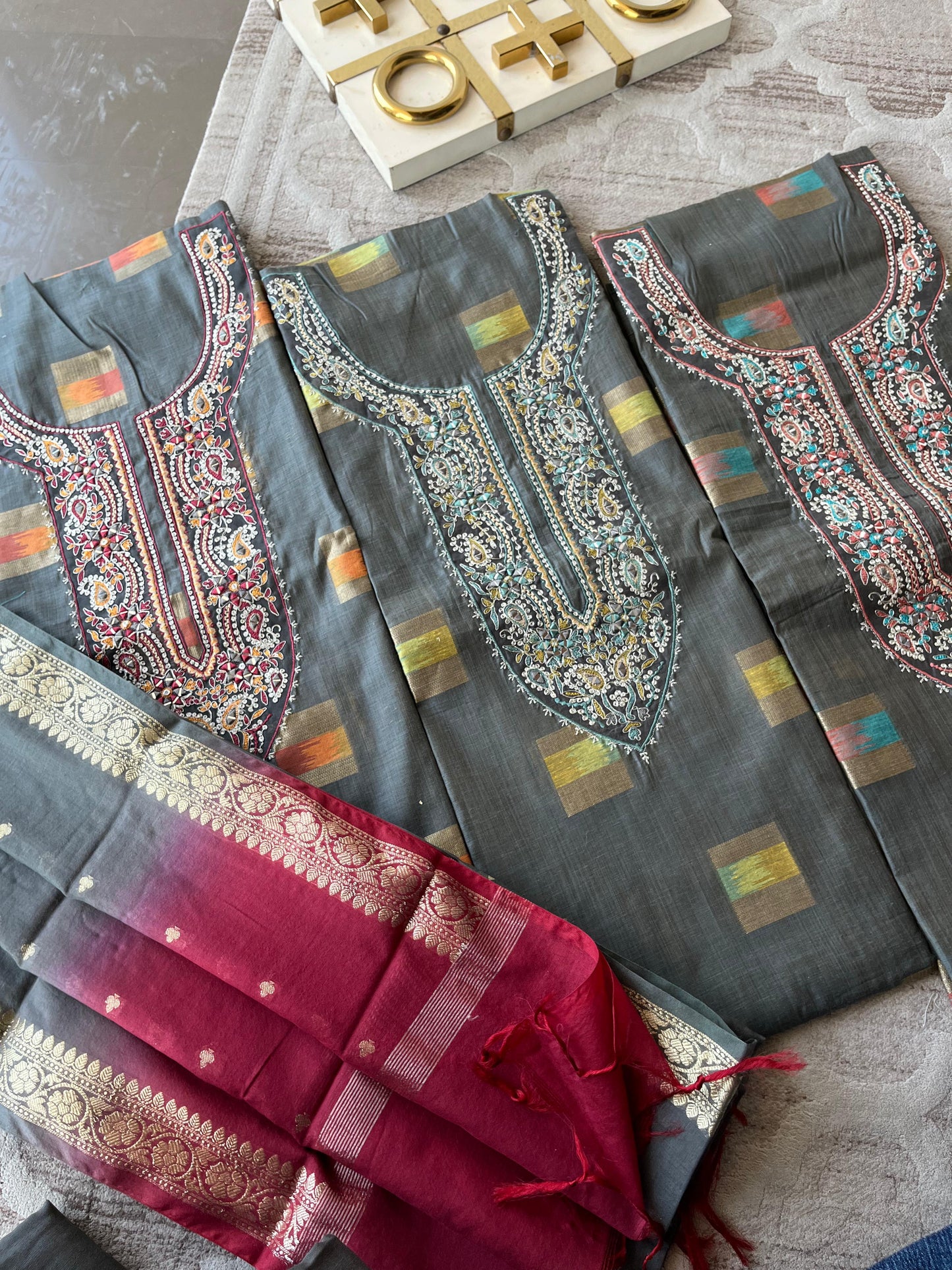 K-2341 UNSTITCHED SUIT