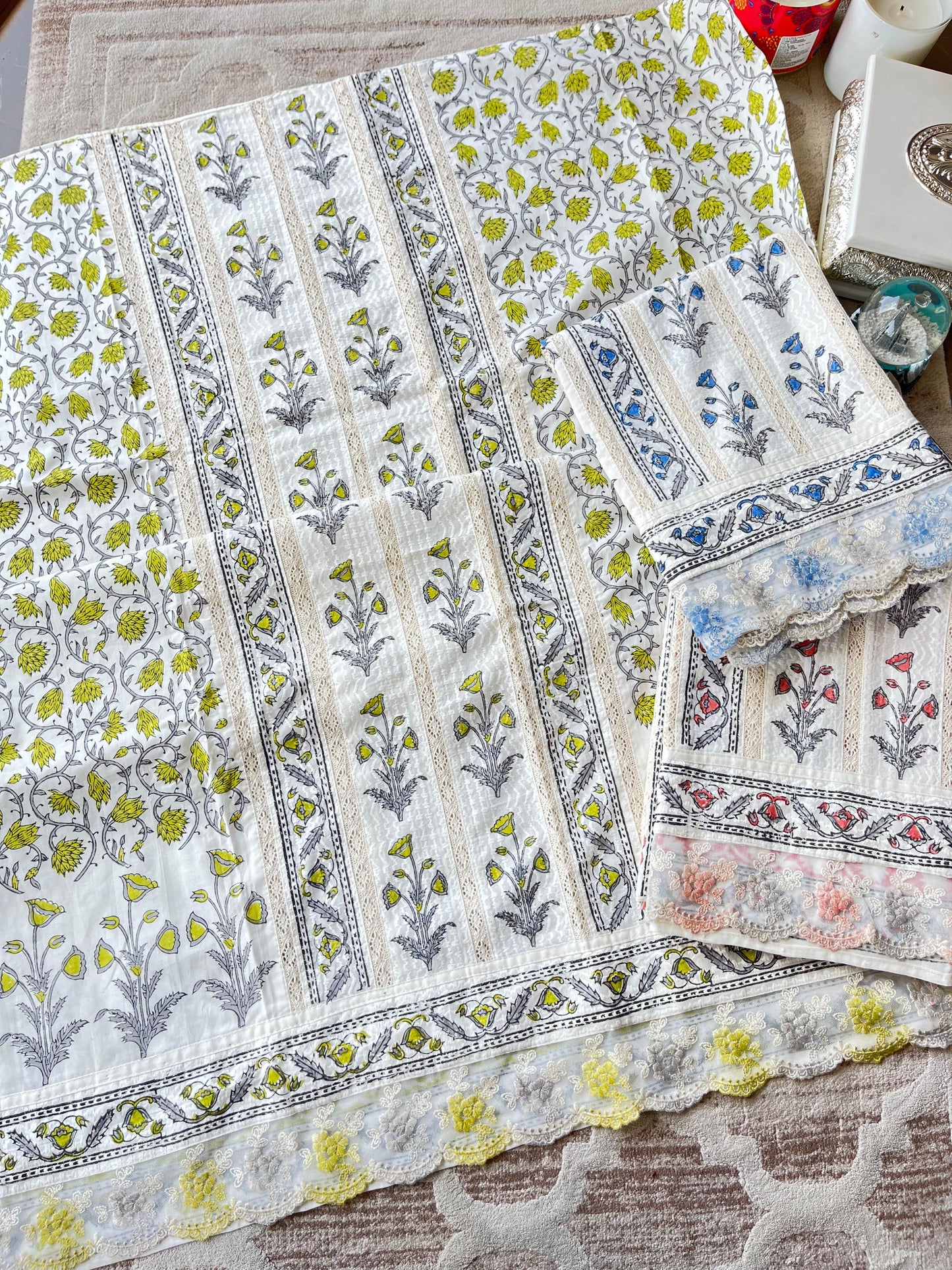 K-2468 UNSTITCHED SUIT