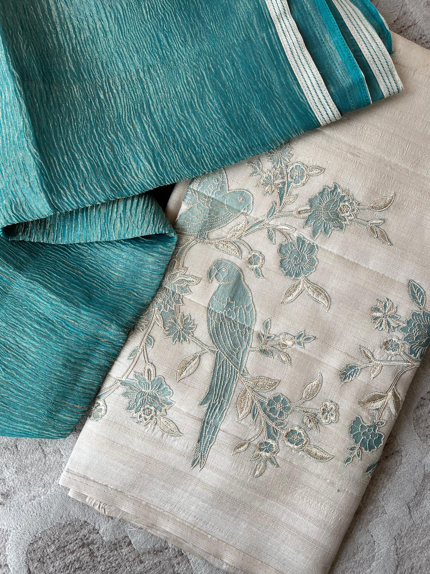 S1-TUSSAR SILK UNSTITCHED SUIT
