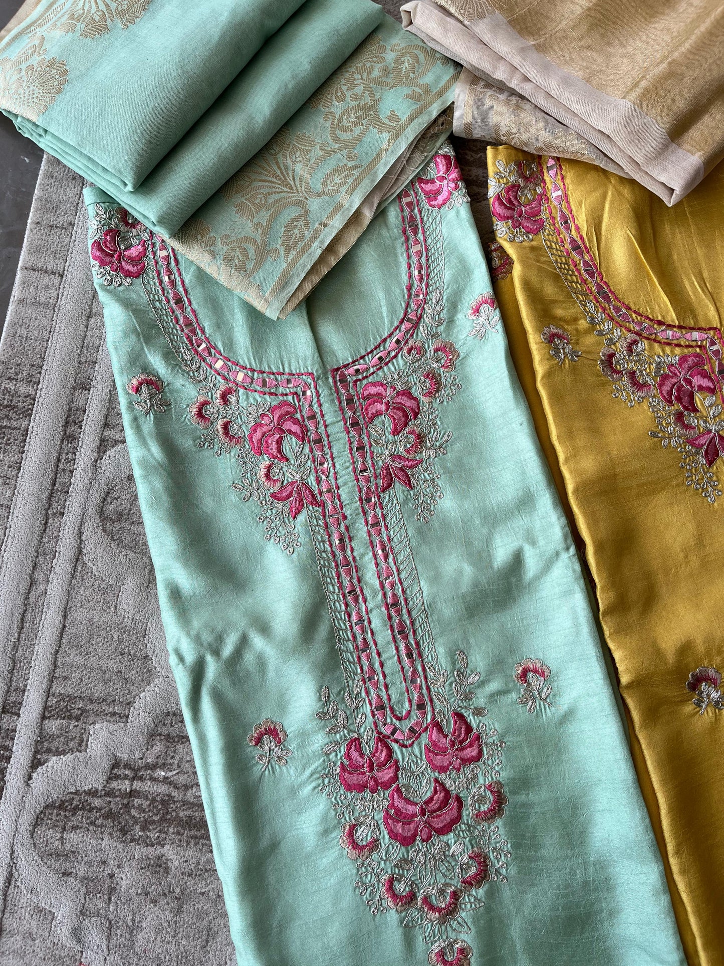 K-2006 UNSTITCHED SUIT