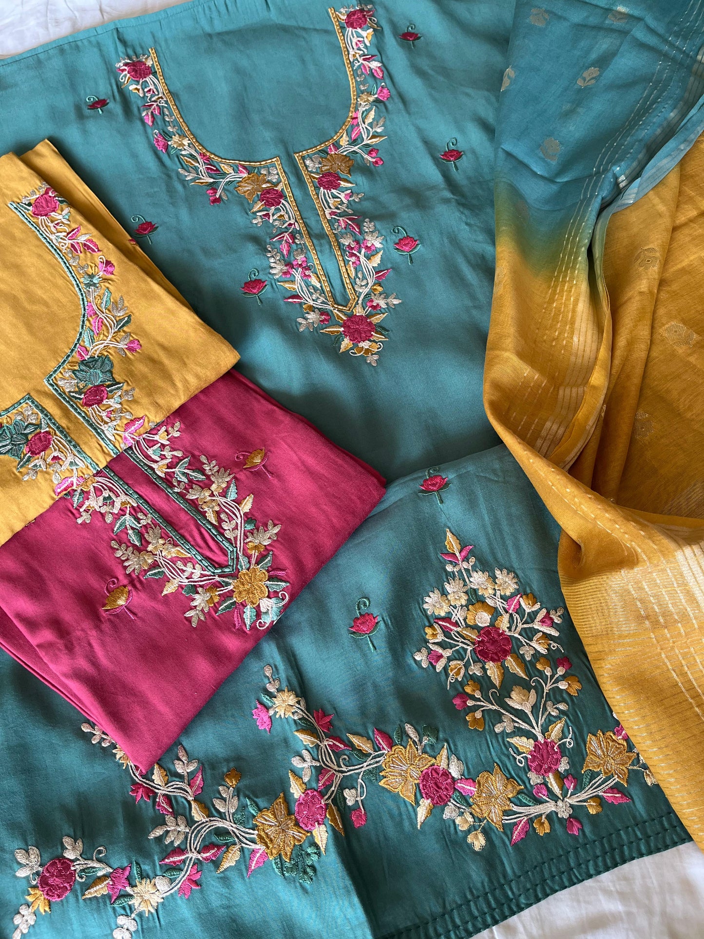 K-2210 UNSTITCHED SUIT