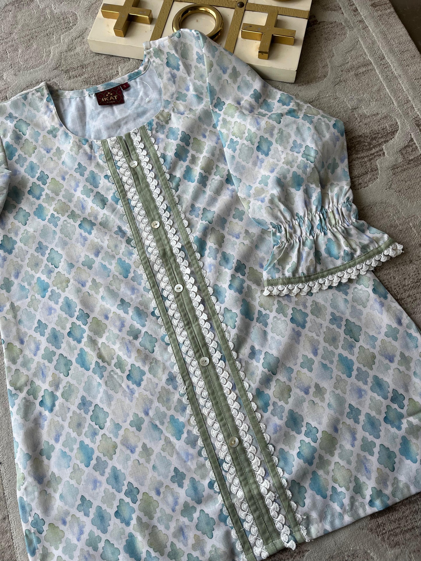 1121- Straight Printed Tunic